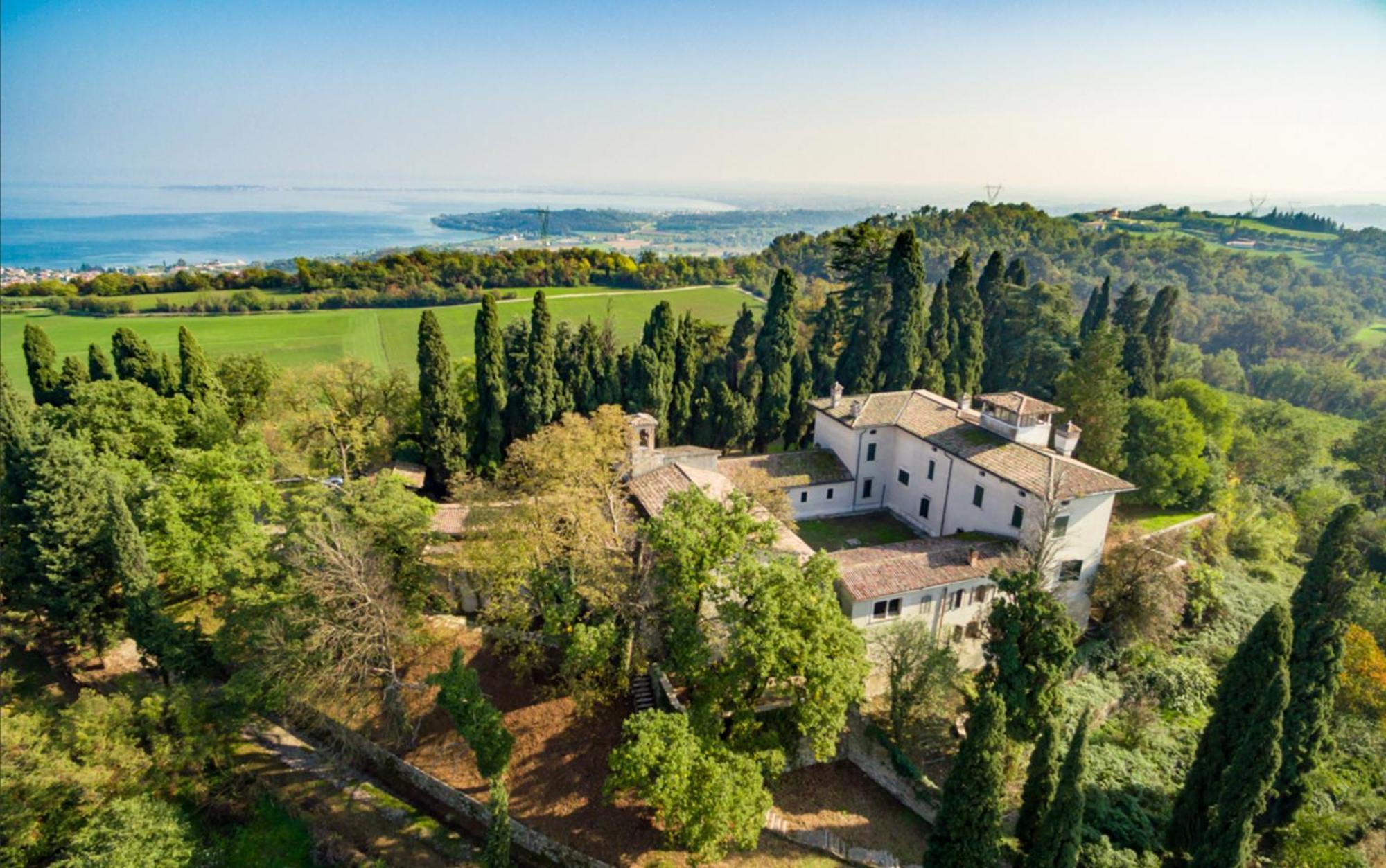 Eremus Relais Aparthotel Lonato Buitenkant foto